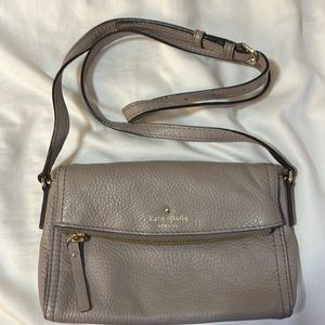 KATE SPADE NEW YORK Cobble Hill Crossbody Bag Gray Leather Purse Bag